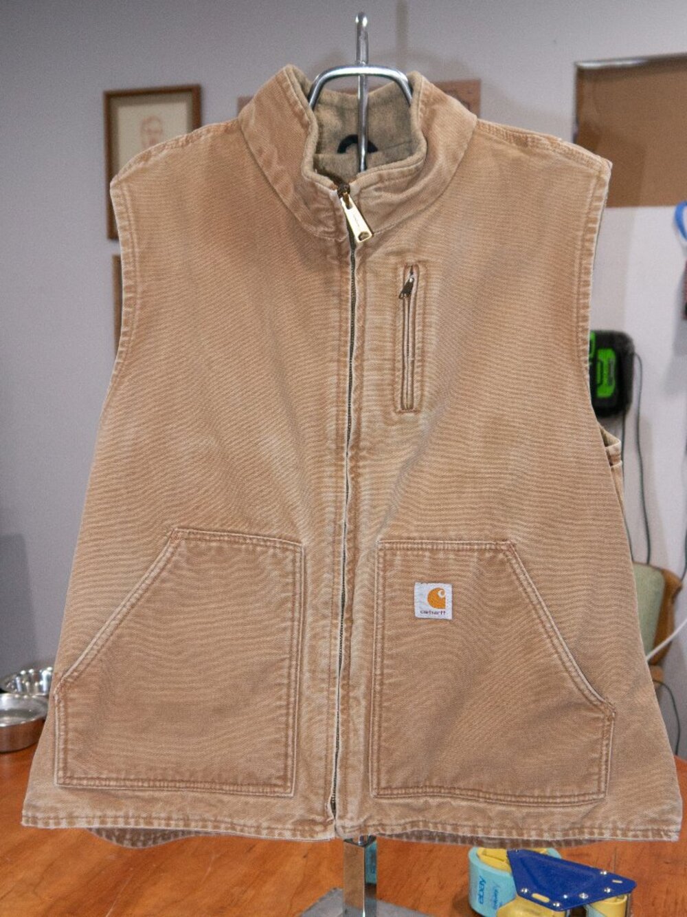 2007 Carhart XL Women's vest in brown